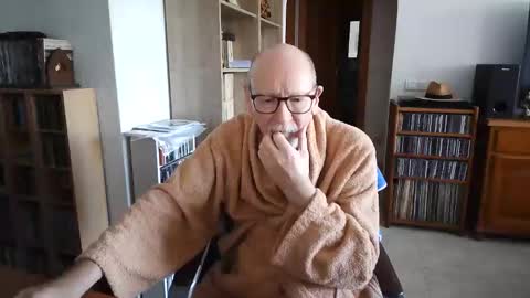  Papi  online show from 11/27/25, 10:28