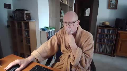  Papi  online show from 04/07/26, 09:43