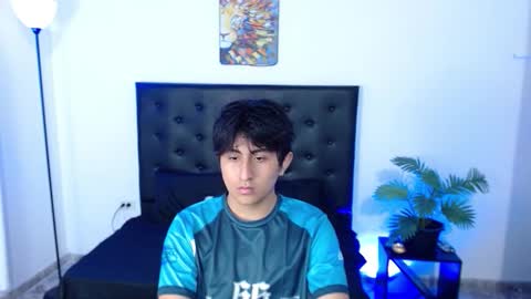 zyan online show from 12/02/25, 01:39