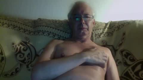 Snapshot of 808dred chatting on 12/25/24, 09:45 808dred online show from 12/25/24, 09:45