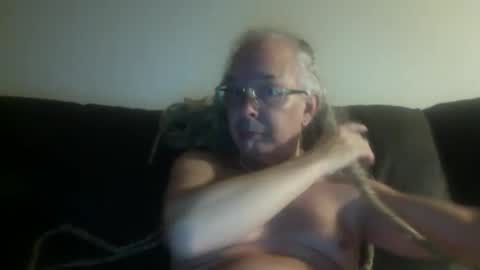 Snapshot of 808dred chatting on 10/14/25, 09:21 808dred online show from 10/14/25, 09:21