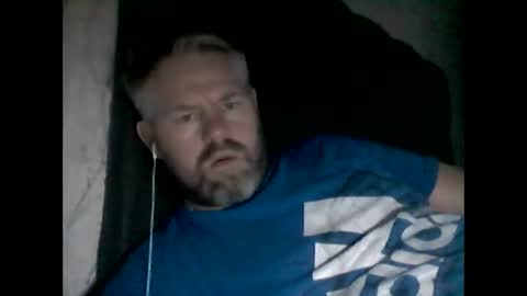 81jonnyx online show from 01/17/25, 04:15