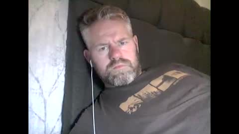 81jonnyx online show from 11/25/25, 03:12