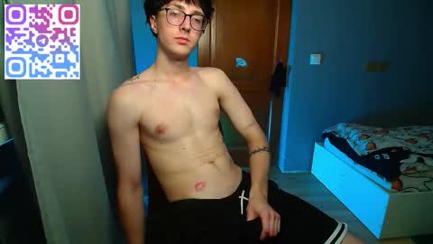 Phillip online show from 10/25/25, 01:13