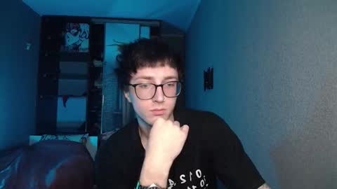 Phillip online show from 12/05/25, 03:15