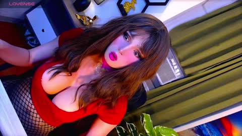 Snapshot of 8inchabsoluteselfsucker chatting on 04/01/26, 08:04 Heaven online show from 04/01/26, 08:04