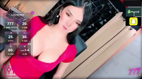 Snapshot of 8inchabsoluteselfsucker chatting on 06/23/26, 09:29 Heaven online show from 06/23/26, 09:29