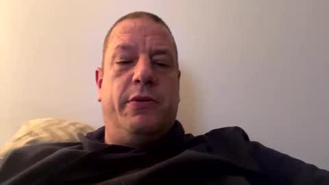 8incher2781 online show from 11/19/25, 07:19