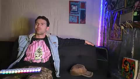 EvelDicknievel1 online show from 12/04/25, 03:16