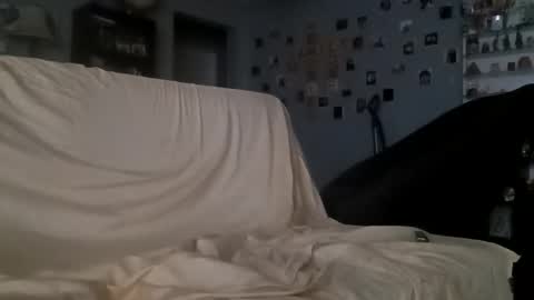 Snapshot of 8intenn chatting on 03/04/25, 05:34 8intenn online show from 03/04/25, 05:34