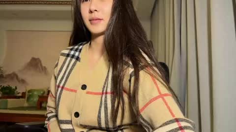 lily online show from 05/04/26, 04:03