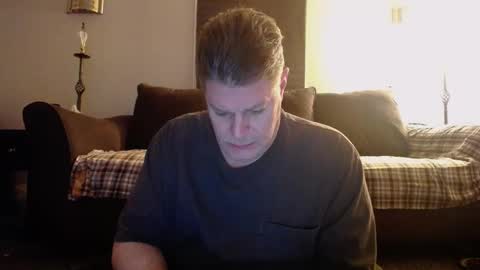 Snapshot of 989guy chatting on 02/23/25, 02:07 989guy online show from 02/23/25, 02:07