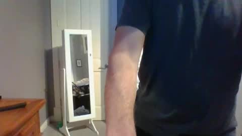 Snapshot of 999gbb_gmx chatting on 12/02/25, 01:00 DildoRidingDilf online show from 12/02/25, 01:00