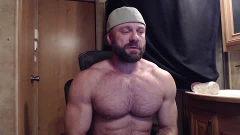 9 fat inches online show from 01/22/25, 04:13