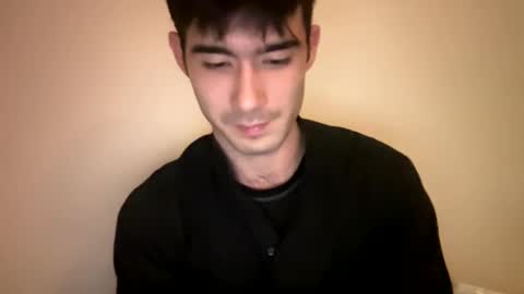 Snapshot of 9thislandd chatting on 12/19/24, 03:19 9thislandd online show from 12/19/24, 03:19