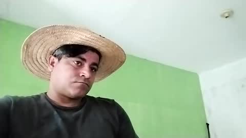 9vinhocamshow online show from 02/20/25, 11:31