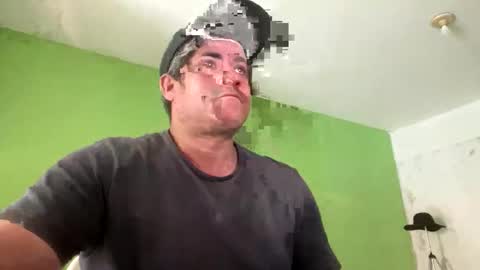 9vinhocamshow online show from 10/28/25, 11:03