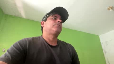 9vinhocamshow online show from 10/31/25, 11:22