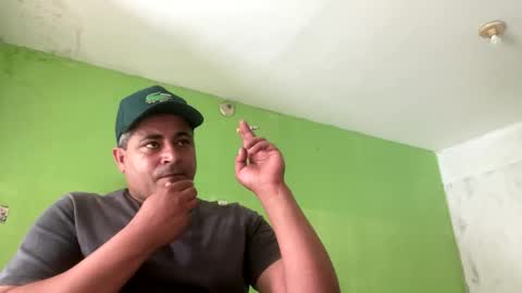 9vinhocamshow online show from 12/17/25, 11:49