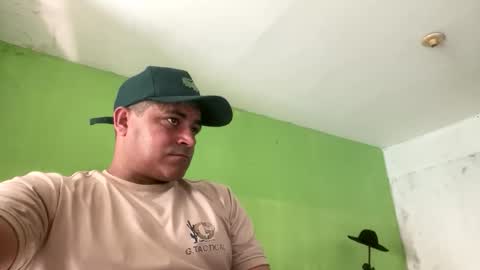 9vinhocamshow online show from 02/17/26, 11:40