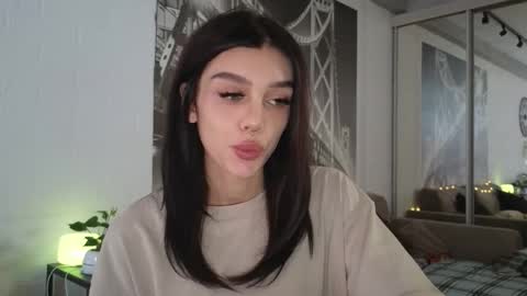 KARINA online show from 09/15/25, 10:37