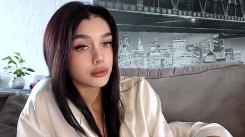 KARINA online show from 10/21/25, 10:27