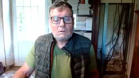 _123_voyeur_ online show from 04/10/26, 11:37