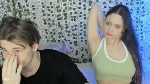 EMILY AND  MARCUS online show from 03/06/25, 03:24