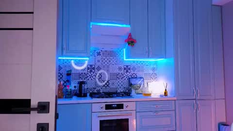 Willow online show from 09/24/25, 09:18