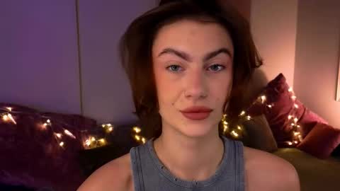 Willow online show from 11/20/25, 09:25