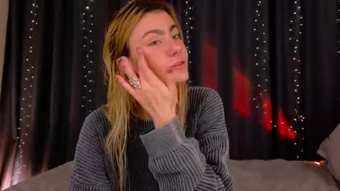 Willow online show from 04/12/26, 09:42