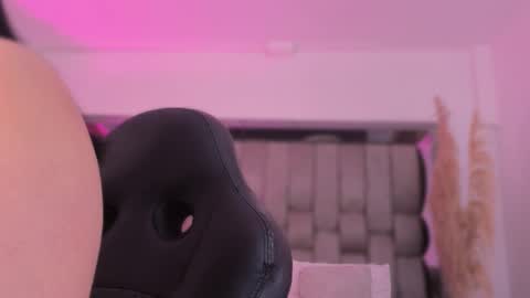 Abbye Miller online show from 10/27/25, 12:09