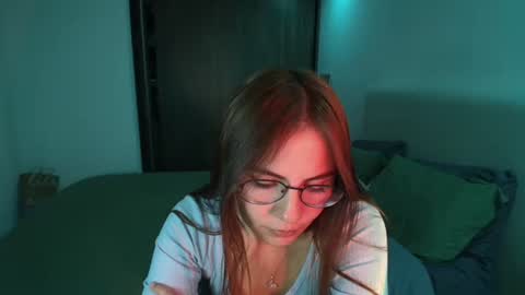 Snapshot of _abbyyyy_ chatting on 03/12/25, 10:28 abby 3 online show from 03/12/25, 10:28