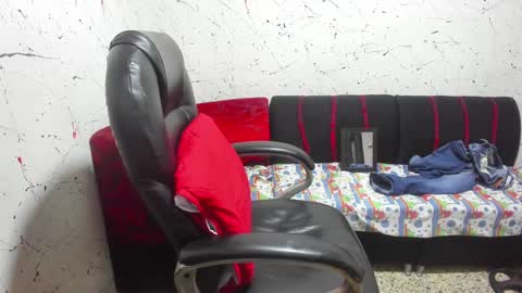 Snapshot of _ace_ventura chatting on 02/02/25, 12:24 ---- online show from 02/02/25, 12:24