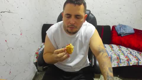 Snapshot of _ace_ventura chatting on 02/10/25, 12:19 ---- online show from 02/10/25, 12:19