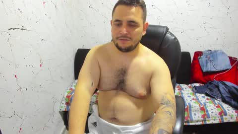 Snapshot of _ace_ventura chatting on 02/13/25, 12:43 ---- online show from 02/13/25, 12:43