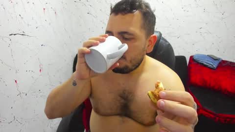 Snapshot of _ace_ventura chatting on 02/25/25, 04:35 ---- online show from 02/25/25, 04:35