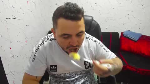 Snapshot of _ace_ventura chatting on 03/09/25, 07:26 ---- online show from 03/09/25, 07:26