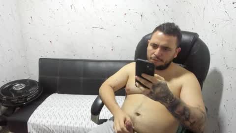 Snapshot of _ace_ventura chatting on 10/31/25, 02:56 ---- online show from 10/31/25, 02:56