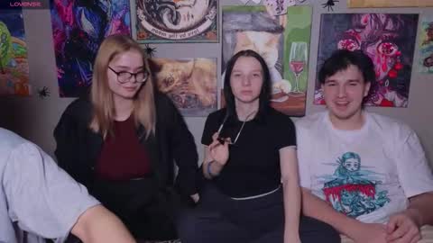 KENDALL  NATHANRYAN  LUCY online show from 11/22/25, 04:39