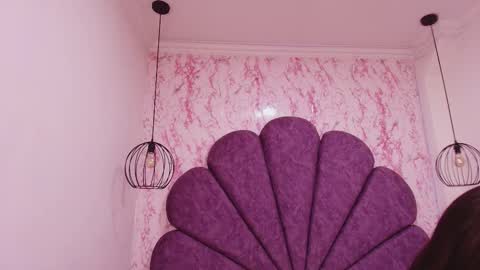 Snapshot of _alaia_collway_ chatting on 01/05/26, 05:27 Alaia online show from 01/05/26, 05:27