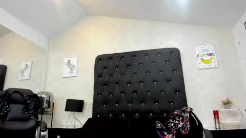 Snapshot of _alana_johnson chatting on 05/16/26, 01:13 _alana_johnson online show from 05/16/26, 01:13