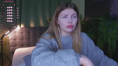 Snapshot of _aleksa chatting on 12/04/24, 12:03 Alexa online show from 12/04/24, 12:03