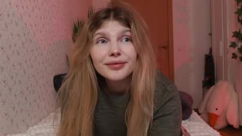 Snapshot of _aleksa chatting on 12/08/24, 10:52 Alexa online show from 12/08/24, 10:52