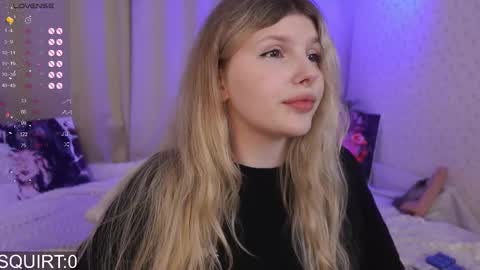 Snapshot of _aleksa chatting on 11/14/25, 06:12 Alexa online show from 11/14/25, 06:12