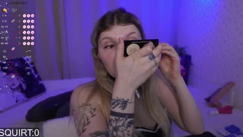 Snapshot of _aleksa chatting on 11/25/25, 06:13 Alexa online show from 11/25/25, 06:13