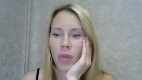 Snapshot of _alex1819 chatting on 10/03/25, 07:55 _alex1819 online show from 10/03/25, 07:55