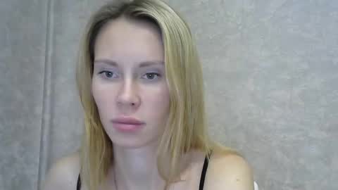 Snapshot of _alex1819 chatting on 11/12/25, 07:53 _alex1819 online show from 11/12/25, 07:53