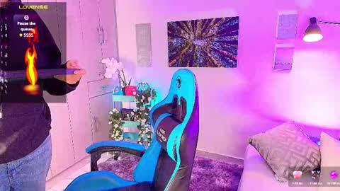 Snapshot of _alex_carter chatting on 10/22/25, 10:37 alex carter online show from 10/22/25, 10:37