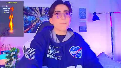 Snapshot of _alex_carter chatting on 11/20/25, 10:15 alex carter online show from 11/20/25, 10:15